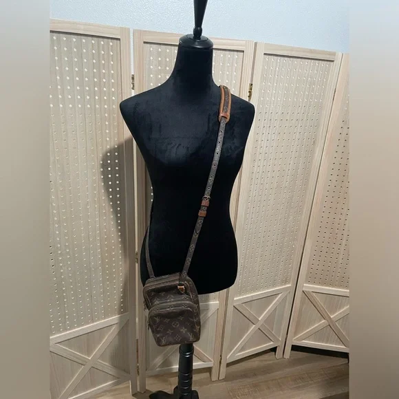 Louis Vuitton
 LV monogram Mini Amazone‎ Bag TH0960 - Picture 14 of 14